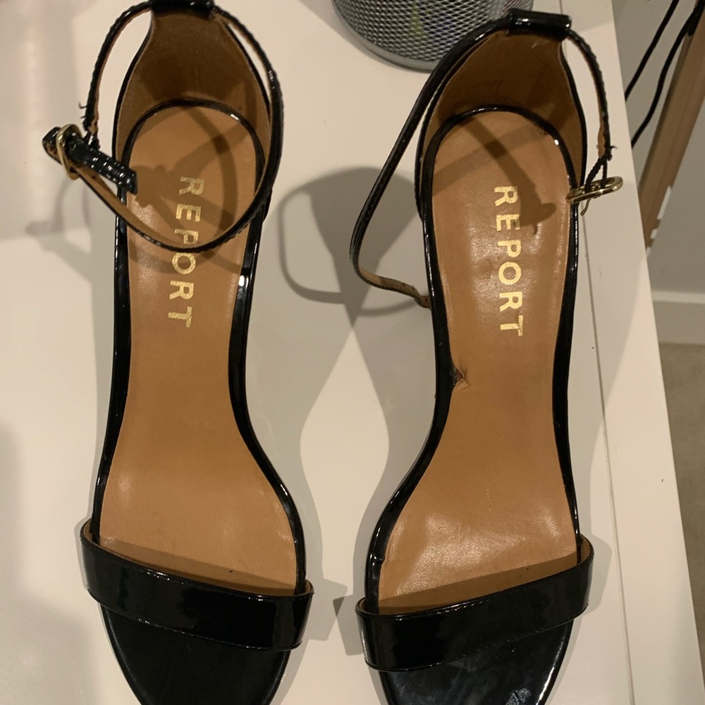 Report Women’s Black pump heels